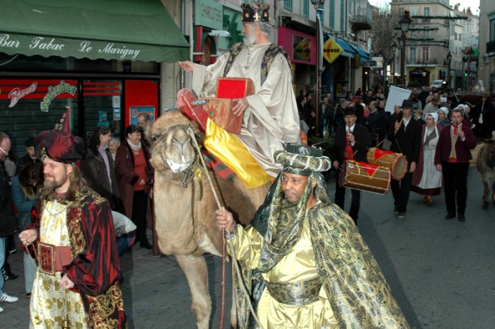 Marche des rois. Aubagne 2008.