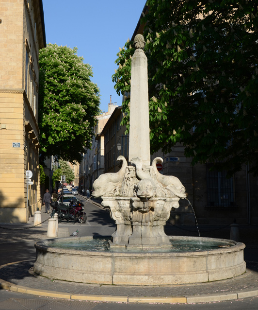 Fontaine des 4 Dauphins. Aix-en-Provence.