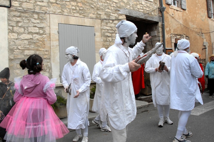 Carnaval de Murs (Vaucluse). La danse des Bouffets.