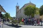 Fêtes de la Saint-Eloi à Château-Gombert 2017. Défilé des charrettes devant l'église. © Serge Panarotto.