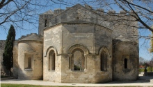 Abbaye de Saint-Ruf. Avignon.Le chevet. Abside et absidioles. Photo Serge Panarotto.