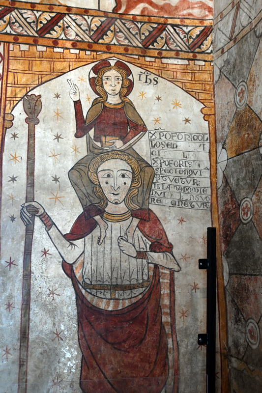 Saint Christophe portant Jésus sur ses épaules. Fresques du XIIIe siècle. Tour Ferrande. Pernes-les-Fontaines (84). Photo Serge Panarotto.